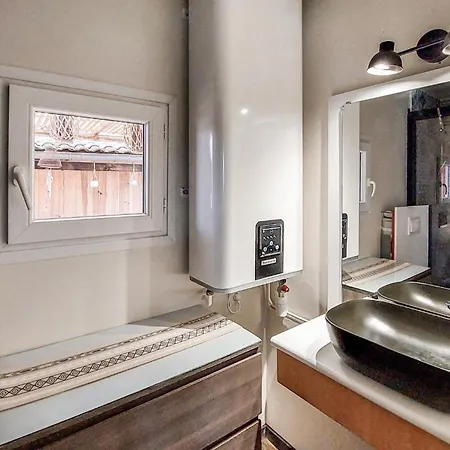Beautiful In With Kitchen *